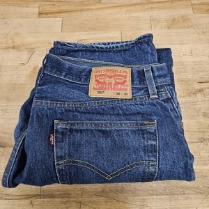 Levi's 501 straight fit jeans. Please see note about fit